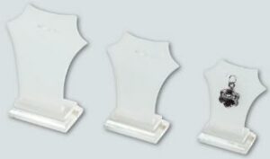 225070 pleksi podstavek za obeske (40 x 23 x 68 + 36 x 20 x 58 + 31 x 18 x 48)